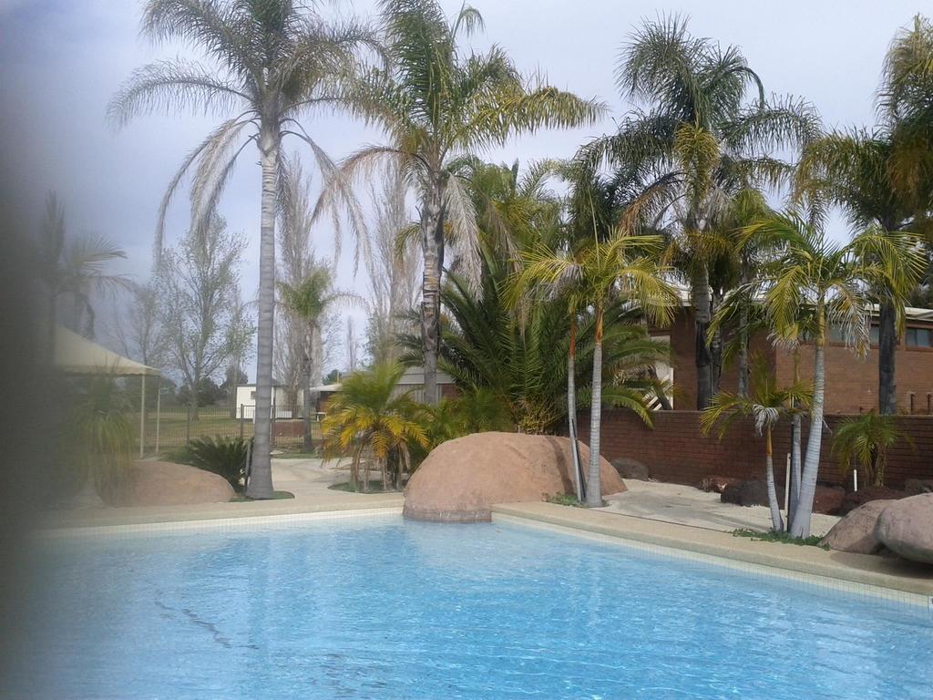 Hilltop Resort Swan Hill Bagian luar foto